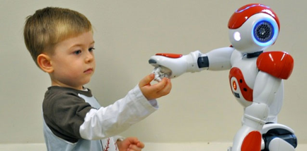 NAO_with_children1
